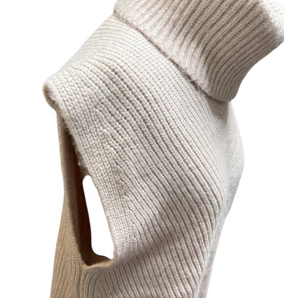 Express sleeveless turtle neck soft pink Women's sweater size L - Picture 3 of 3